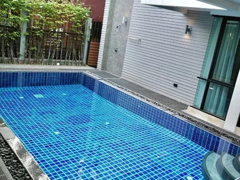 บ้านเดี่ยว ให้เช่า พร้อมสวนและสระว่ายน้ำส่วนตัว For rent Single House with Garden and private pool