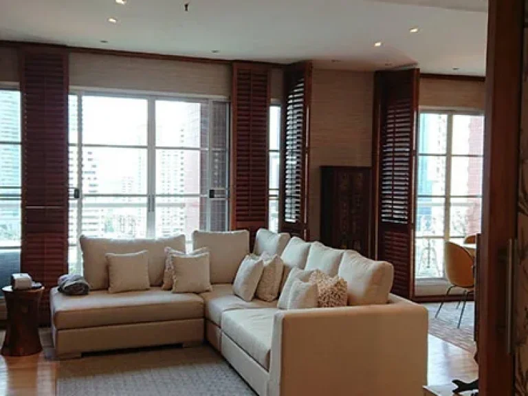 เช่าด่วน คอนโด 2 ห้องนอน เพนท์เฮาส์ ตกแต่งสวย สุขุมวิท For Rent Beautiful 2 Bedroom Penthouse