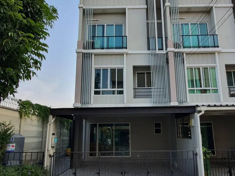 ขาย Townhome 3 ชั้น หมู่บ้าน Patio พัฒนาการ38 สวนหลวง กรุงเทพ โทร 089-7626160