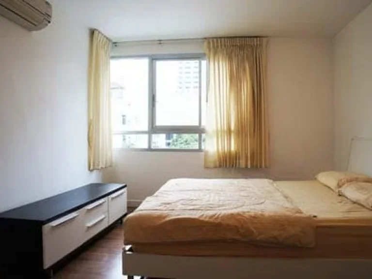 For rent 20000 THE CLOVER THONGLOR Near BTS Thonglor Corner Room