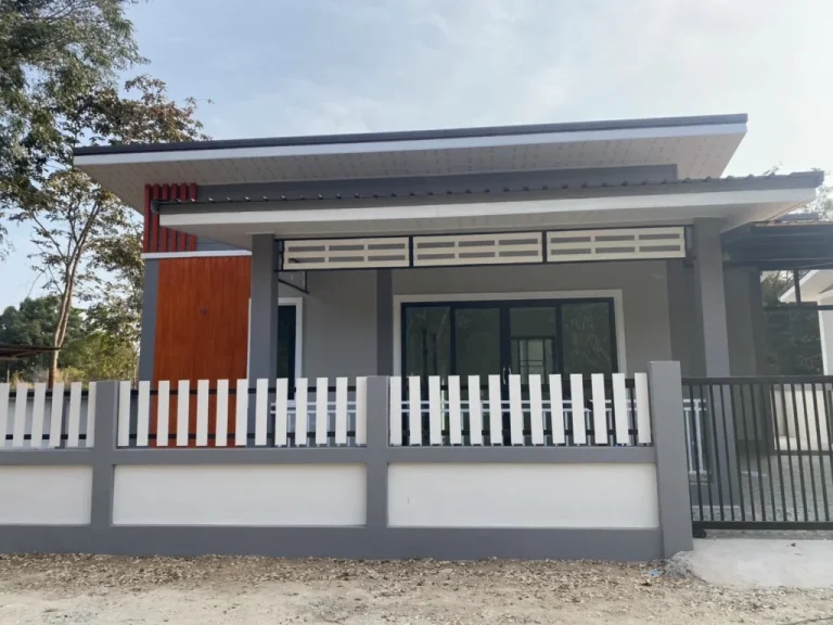 บ้านเดี่ยวสร้างใหม่ หน้าโรงเรียนสารสาสน์โคราช หัวทะเล อเมืองนครราชสีมา 139 ล้าน ของแถมเพียบ