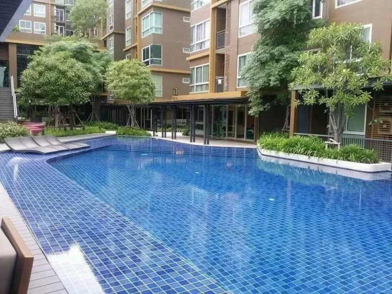 Metro Luxe Kaset condo