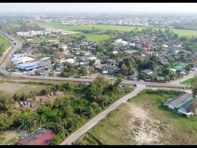 ขายที่ดินหางดง 4 ไร่ 114 ตรว ติดถนนทั้ง 2 ด้าน ที่ดินหันหน้าทางทิศ ตะวันออก ใกล้กาดฝรั่ง 34 กิโล