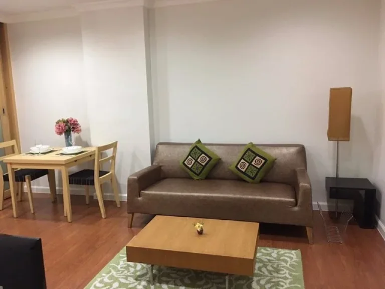 Lumpini Suit Sukhumvit 41 calm private livable BTS Phrom Phong