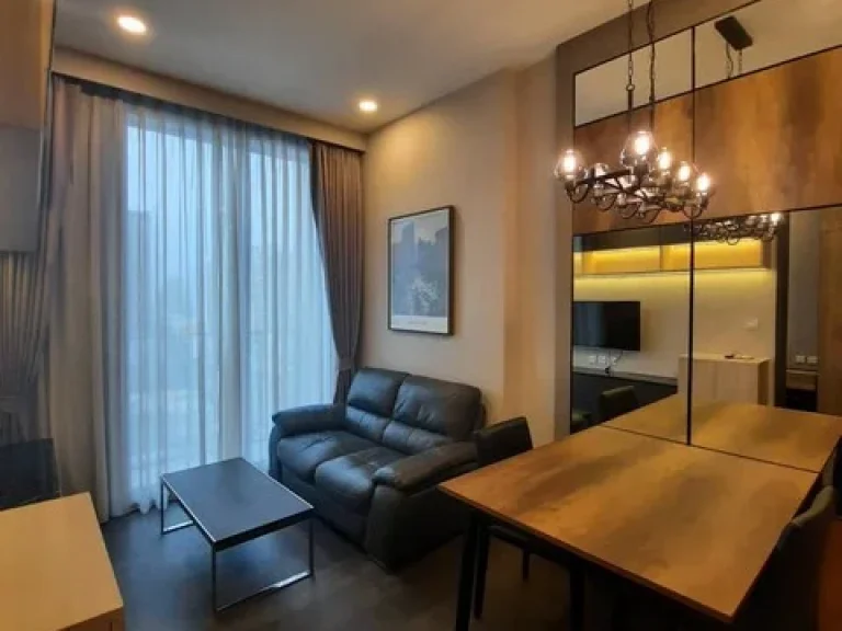 Edge Sukhumvit 23 fully furnished convenient safe BTS Asoke