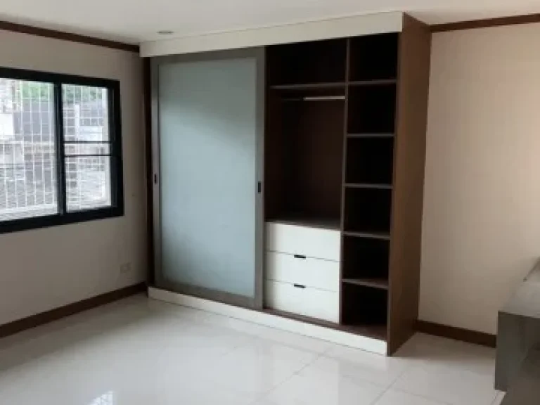 สำนักงานให้เช่าซอยเอกมัย12 OFFICE SPACE FOR RENT EKKAMAI 12 เชื่อมซอยทองหล่อและปรีดีพนมยงค์ได้