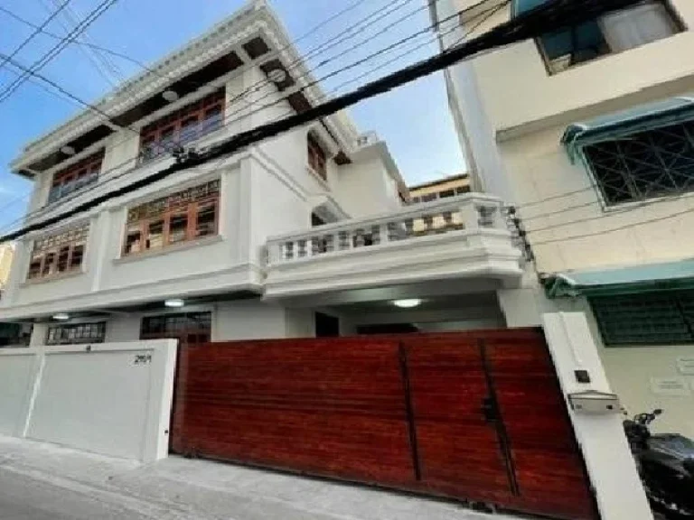 For Rent ให้เช่าบ้านเดี่ยว 3 ชั้น ซอยเจริญนคร 34 บ้านสวย ทำเลดีมาก ใกล้ Icon Siam อยู่อาศัย หรือ Home Office