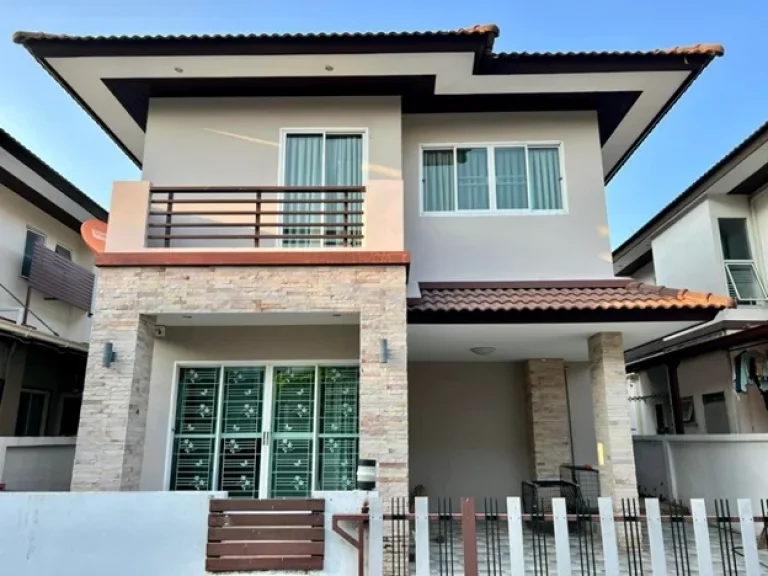 For Rent ให้เช่าบ้านเดี่ยว 2 ชั้น หมู่บ้านราณีสิริ คลัสเตอร์ 4 ซอยลาดปลาเค้า 43 บ้านสวย มีเฟอร์นิเจอร์ แอร์ 3 เครื่อง