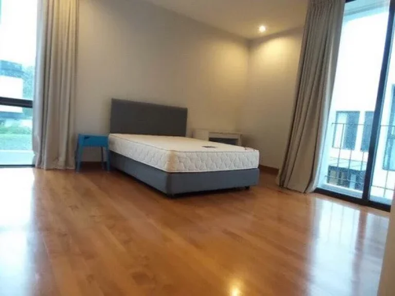 บ้านเดี่ยวสไตล์โมเดิร์น พร้อมสระว่ายน้ำ ใกล้ BTS ทองหล่อ Modern Single house with pool closed BTS Thonglor