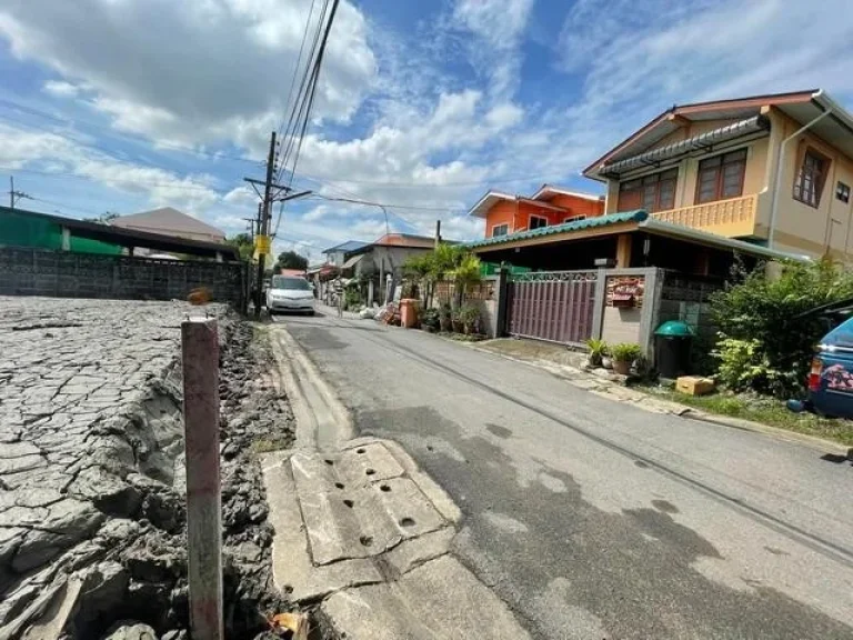 ขายที่ดินถมแล้ว เนื้อที่ 78 ตรวซอยนวมินทร์ 42 แปลงรูปที่เหลี่ยม เหมาะสร้างบ้าน เดินทางสะดวกมาก