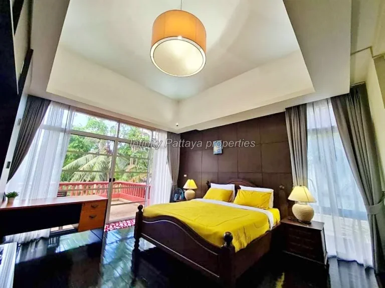 พลูวิลล่าจอมเทียน 4 ห้องนอน 2 ชั้น Pool villa Jomtien 4 bedrooms