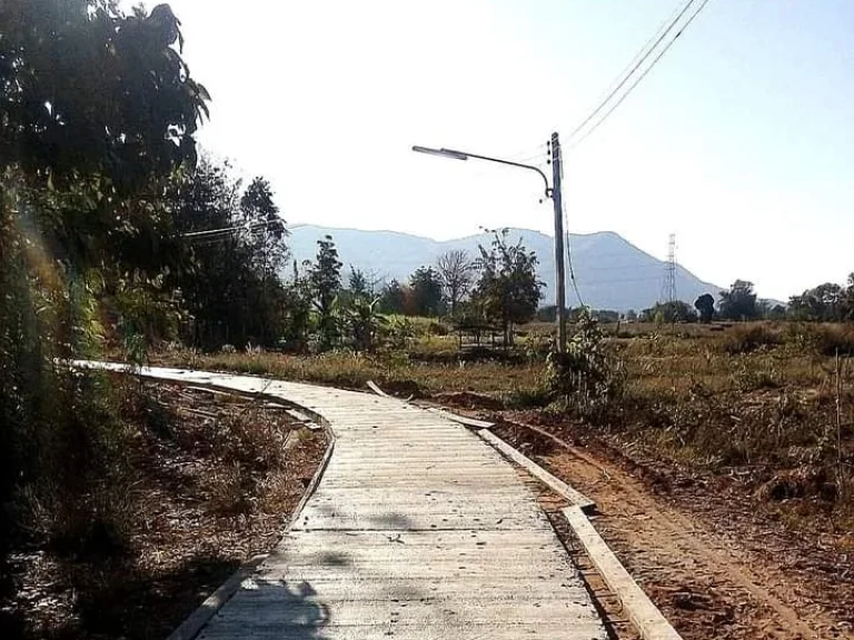 ที่ดินแปลงสวย วิวเขา ติดนา ใกล้ถนนสายหลัก อุตรดิตถ์ ราคาถูก