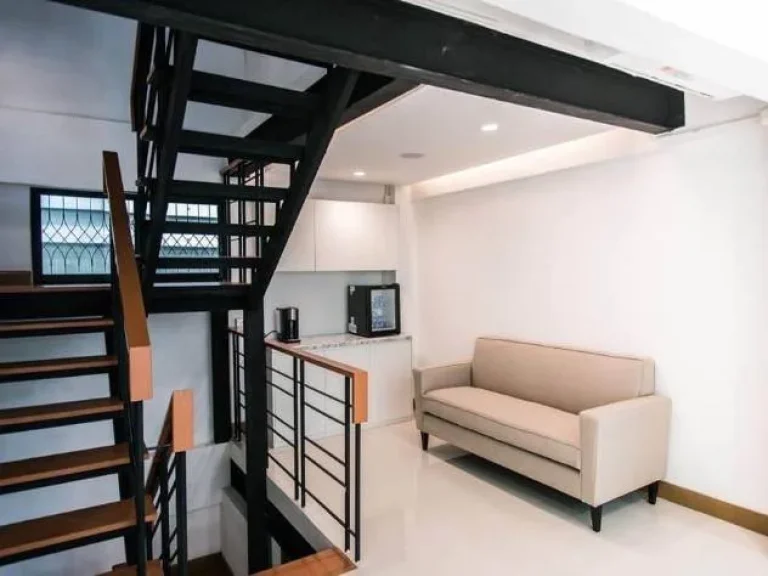 For Rent ให้เช่า ตึกแถวติดถนนอ่อนนุช ปากซอยอ่อนนุช 47 ใกล้สี่แยกศรีนุช ถนนอ่อนนุชตัดกับถนนศรีนครินทร์