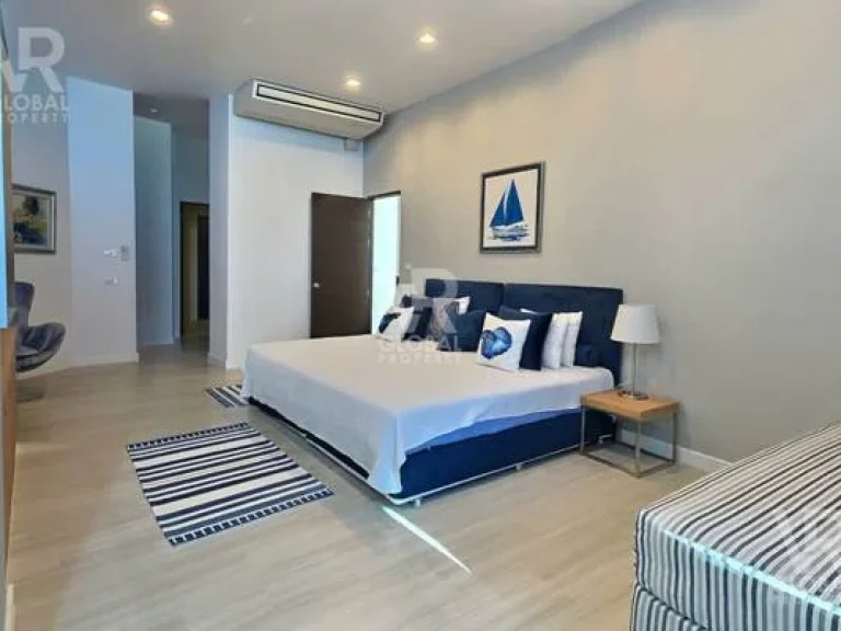 ให้เช่าคอนโดติดทะเลในพัทยา La Royale Beach Condominium ชั้น 33 ตกแต่งครบพร้อมเข้าอยู่