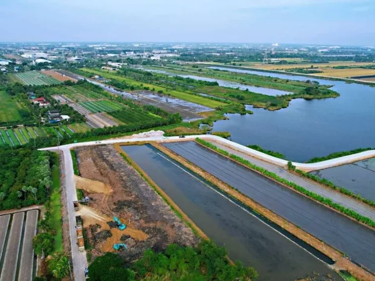 ที่ดินแปลงสวยบรรยากาศทุ่งนา ติดทะเลสาบ อากาศดีมากน่าอยู่อาศัย บ้านขุนศรี อไทรน้อย จนนทบุรี