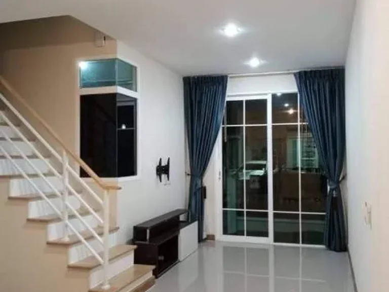 For Rent ให้เช่า ทาวน์เฮ้าส์ หมู่บ้านโกลเด้นทาวน์ 3 บางนา-สวนหลวง