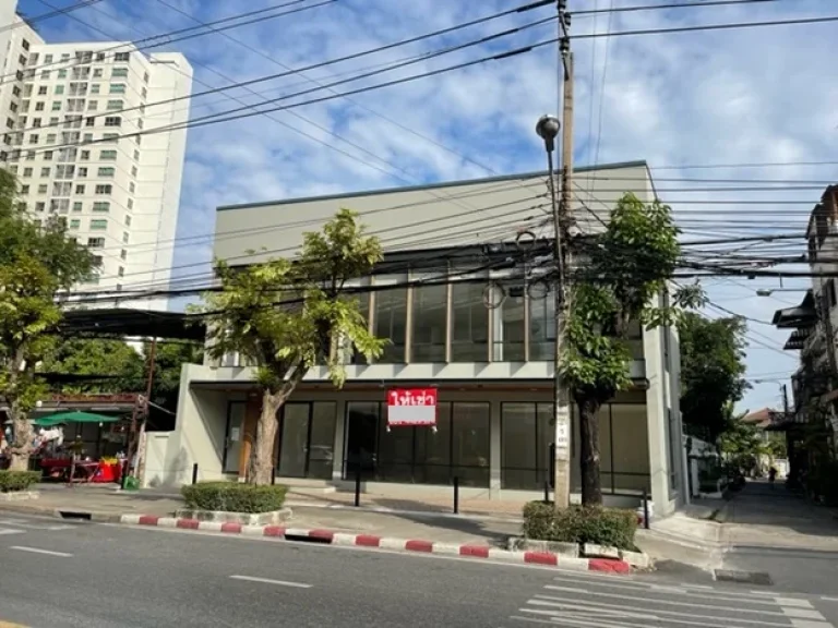 For Rent ให้เช่าอาคาร โชว์รูม 2 ชั้น สร้างใหม่ ริมถนนพระราม 3