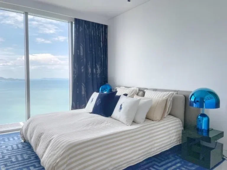 เพ้นเฮ้าส์สุดหรู วิวสวย ที่ดีที่สุด ย่าน พัทยา Best property ever Modern Duplex Penthouse on Pattaya