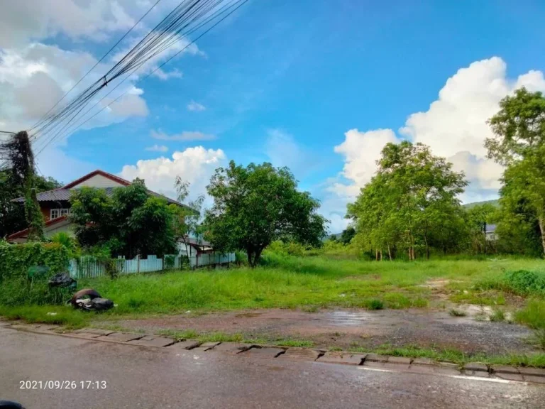 ขายที่ดินเปล่า ติดถนน 12ไร่ ตรงข้าม รพหนองบัวลำภูวิวภูเขาสวยมาก