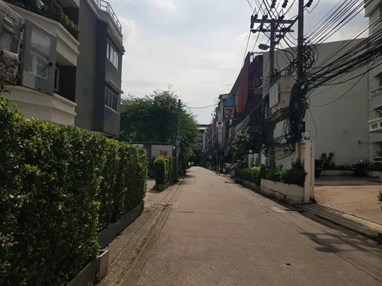 ขายที่ดิน 200 เมตร จาก BTS บางจาก Land for sale 200 Meters from BTS Bangchak