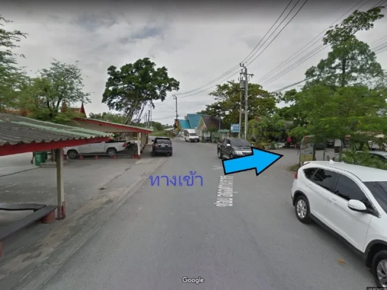 ที่ดินอยู่ใน ซอยอดุลศานการ สามารถออกได้ทั้ง ถนนบางนา-ตราด และ ถนนเทพารักษ์ เหมาะสำหรับทำที่พักอาศัย โกดังสินค้า