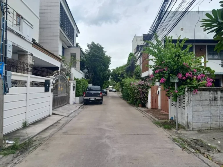 House for sale sukhumvit 65 ขายที่ดินพร้อมบ้าน2ชั้นสุขุมวิท 65 ซชัยพฤกษ์ เข้าออก เอกมัย 10สุขุมวิท 65ปรีดี15 ที่ดินเชิงพาณิชย์เหมาะทำ Hostel