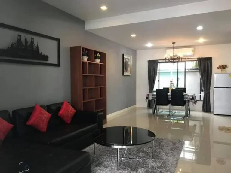 ให้เช่าทาวน์โฮม 3 ชั้น fully furnished หมู่บ้านPlex บางนา ติดถนนบางนา-ตราด