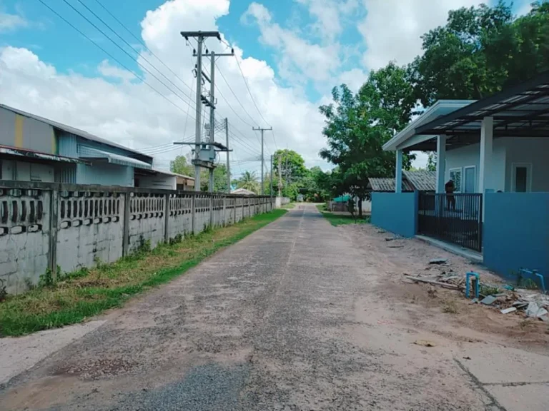 ขายด่วนบ้านสวยพร้อมที่ดินอุบลราชธานีบ้านใหม่สวยมาก