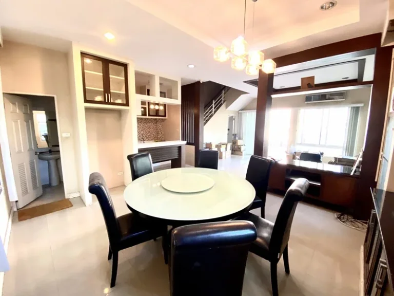 ขายด่วน Townhome ทำเลทอง ศรีนคริทร์ โครงการ Grand De Ville