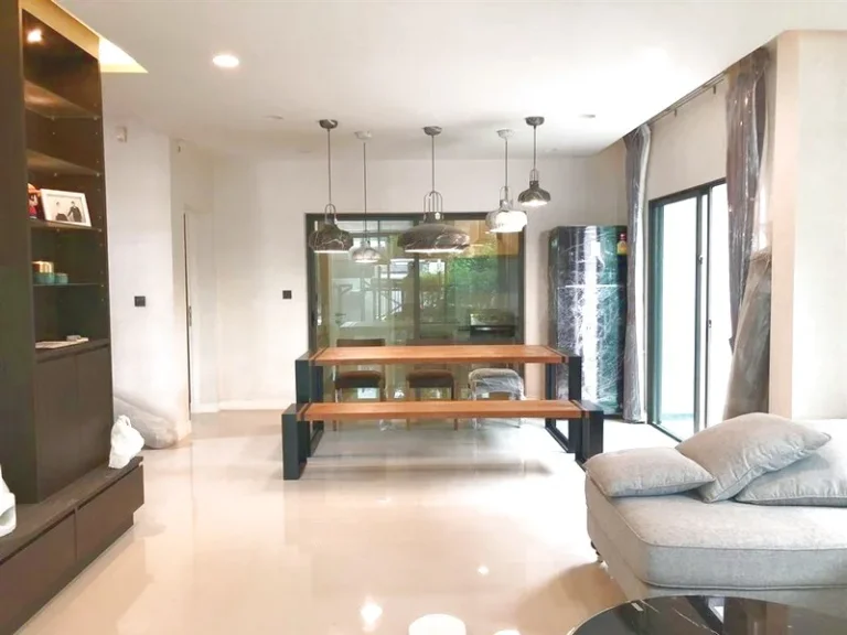 House for Rent ให้เช่าบ้านเดี่ยว 2 ชั้นใกล้โรงเรียนนานาชาติ เศรษฐสิริ กรุงเทพกรีฑา เฟอร์นิเจอร์ครบ