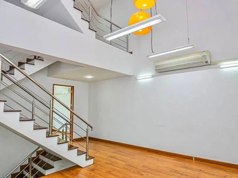 ทาวน์โฮม สวย ทันสมัย ย่านทองหล่อ Modern Nice Town home in Thonglor