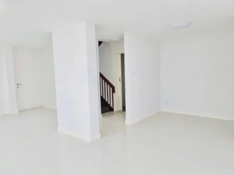 บ้านเดี่ยว ปรับปรุงสวยใหม่ ย่านนานา For rent Very Nice New Single House just renovated