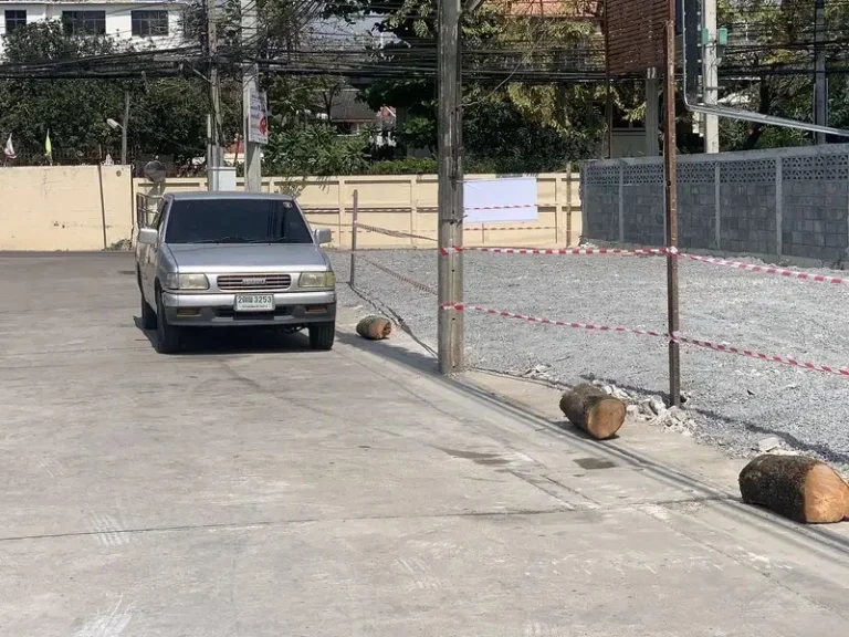 ขายที่ดินบนถนนสุขุมวิท 50 ทำเลดี