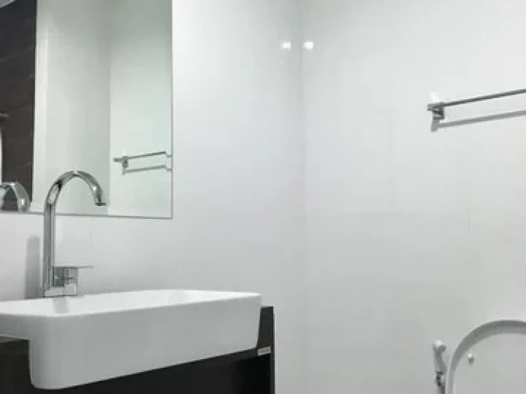 ให้เช่า A Space Me Sukhumvit 77 ราคาพิเศษ 8500บาทตก แต่งแบบ Modern Loft พร้อมเฟอร์นิเจอร์