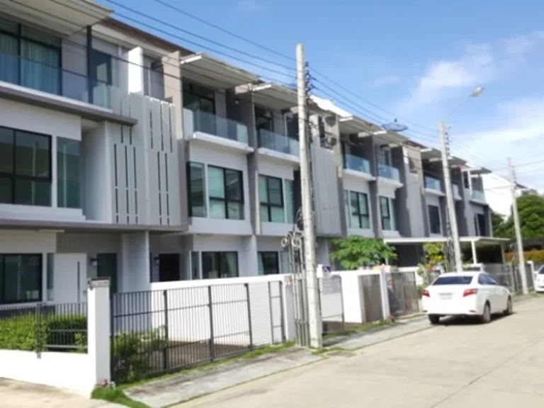 TOWNHOME บ้านใหม่ 2 พุทธบูชา 36 3 BEDROOM area 19 ตารางวา 2900000 บาท ใกล้กับ ใกล้มหาวิทยาลัยเทคโนโลยีพระจอมเกล้า ธนบุรี KMUTT ทำเลศักยภาพ กรุงเทพ