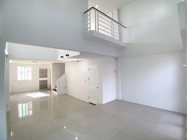 For Rent ให้เช่า ทาวน์เฮ้าส์ 4 ชั้น ซนวมินทร์ 77 บ้านสวย รีโนเวทใหม่ทั้งหลัง เหมาะจะทำออฟฟิศ อนุญาตให้จดบริษัทได้