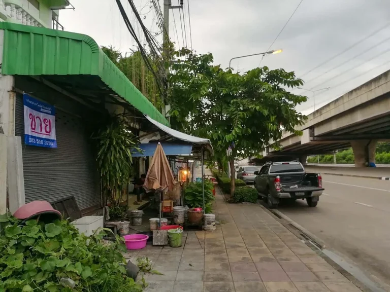 ขายอาคารพาณิชย์ ติดถนนใหญ่ พุทธมณฑลสาย 3 ใกล้ถนนบรมราชชนนีเพียง 100 เมตร 4 ชั้นครึ่ง 26 ตรว พื้นที่ใช้สอยมากถึง 408 ตรม รีโนเวทใหม่ทั้งอาคาร