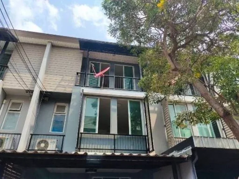 For Rent ให้เช่า ทาวน์โฮม 3 ชั้น หมู่บ้านอารียา เดลี่ เกษตร-นวมินทร์ ถนนลาดปลาเค้า อยู่อาศัยหรือทำโฮมออฟฟิศ ใกล้ มเกษตร