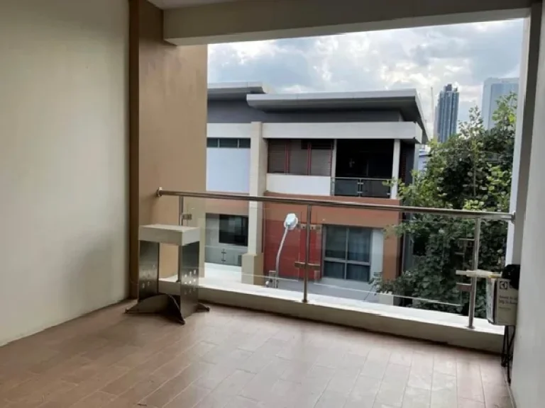 For Rent ให้เช่าทาวน์โฮม 3 ชั้น หมู่บ้าน ภัทร โมทาวน์ ซอยแจ้งวัฒนะ ปากเกร็ด 19 ตรงข้าม Central แจ้งวัฒนะ