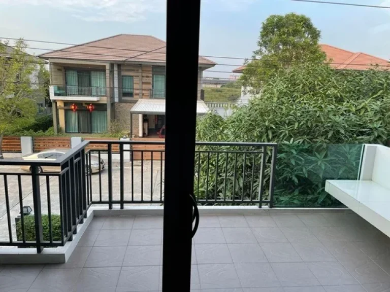 For Rent ให้เช่าบ้านเดี่ยว 2 ชั้น หมู่บ้านธนาภิรมย์ นวนคร ย่านคลองหลวง ริมทางคู่ขนาน ถนนพหลโยธิน