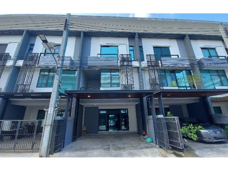 ขาย ทาวน์โฮม เพล็กซ์ เรสซิเดนซ์ นวมินทร์ 111 Plex Residence Nawamin 111