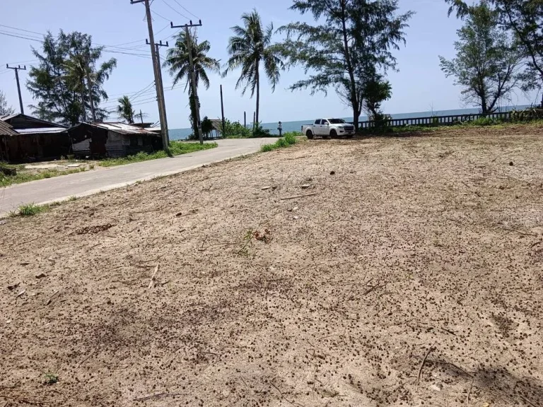 ขายด่วน ที่ดิน ติดทะเล เดินลงหาดได้เลย ตำบลธงชัย ประจวบคีรีขันธ์