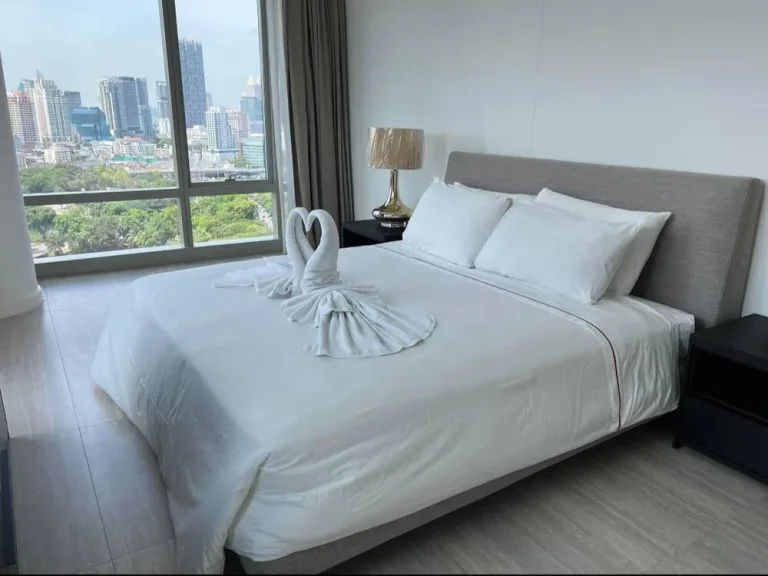 Luxury Penthouse 185 Ratchadamri 3 Bedroom 1 Maid for rent ให้เช่า ห้องเพ้นท์เฮ้าส์ 3 ห้องนอน 198 sqm ห้องใหม่ ชั้นสูง วิวสวนลุม