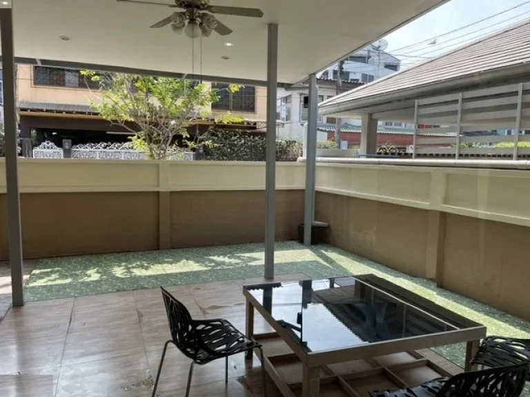 ประกาศให้เช่าบ้านเดี่ยว 4 bedrooms ย่านซอยวิภาวดี20 ทำเลดี เหมาะพักอาศัย ใกล้การบินไทย