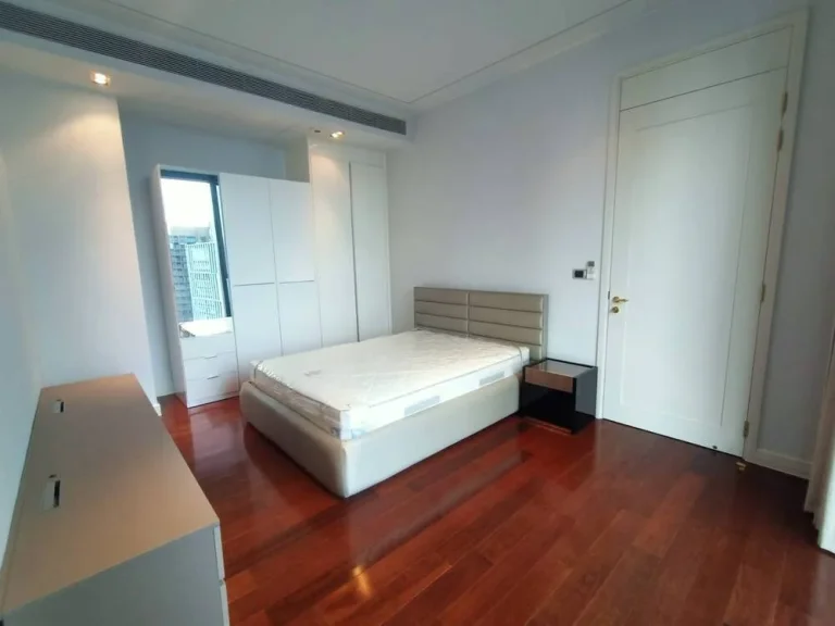 Brand New Marque Sukhumvit 3 Bedroom for rent PhromPhong ให้เช่าคอนโด มาร์คสุขุมวิท พร้อมพงษ์ 3 ห้องนอน 190sqm ห้องใหม่สวย มีครัวไทย ห้องแม่บ้าน