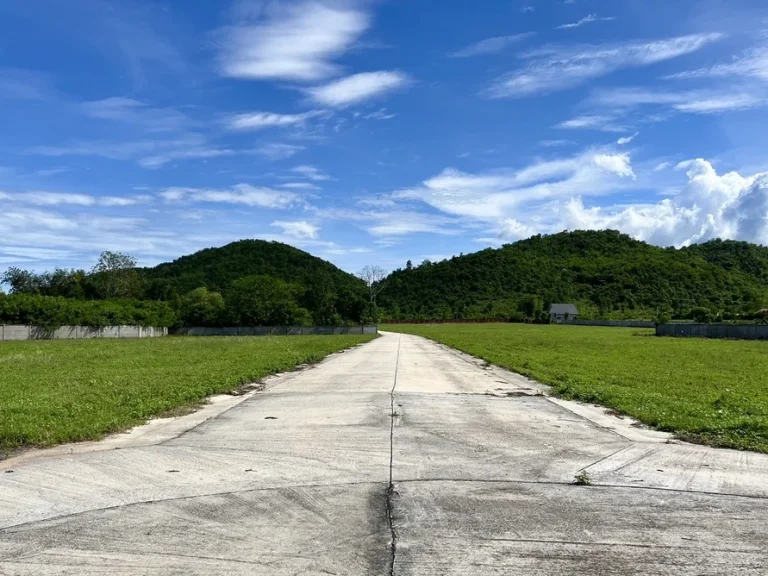 ขายที่ดินจัดสรรในเมืองหัวหินเหมาะปลูกบ้านพักอาศัย หรือบ้านพักตากอากาศหลังที่ 2 ทำเลดี วิวสวย