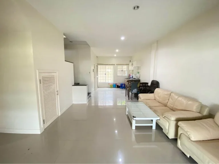 For Rent ให้เช่า ทาวน์โฮม 3 ชั้น หมู่บ้าน นลิน อเวนิว รามคำแหง สุขาภิบาล 3 บ้านสวย เฟอร์ครบพร้อมอยู่