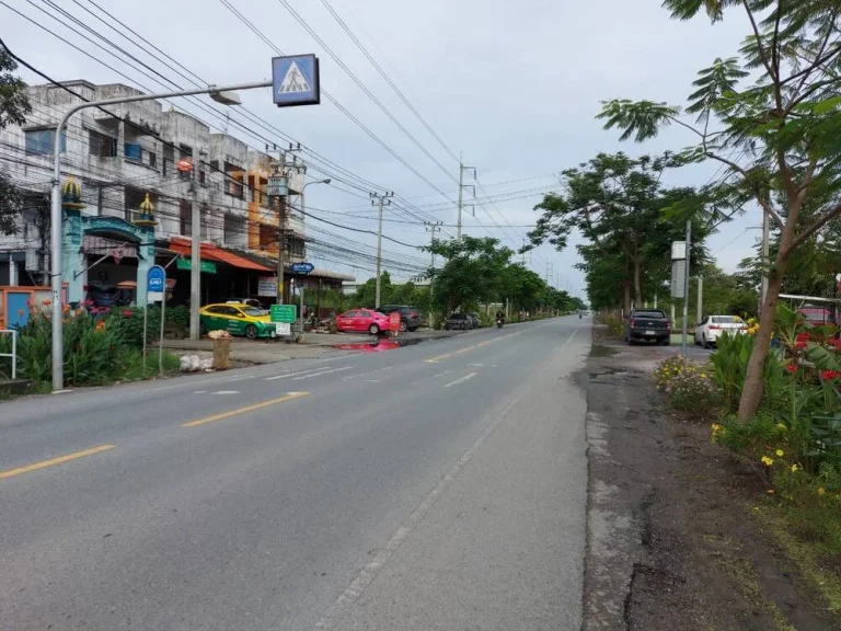 ขายที่ดินติดถนนมิตรไมตรีหนองจอก ใกล้ รรหนองจอกพิทยานุสรณ์ 4 ไร่กว่า ถมแล้ว ขาย ตรวา ละ 25000 บาท ผังเมืองสีเหลือง