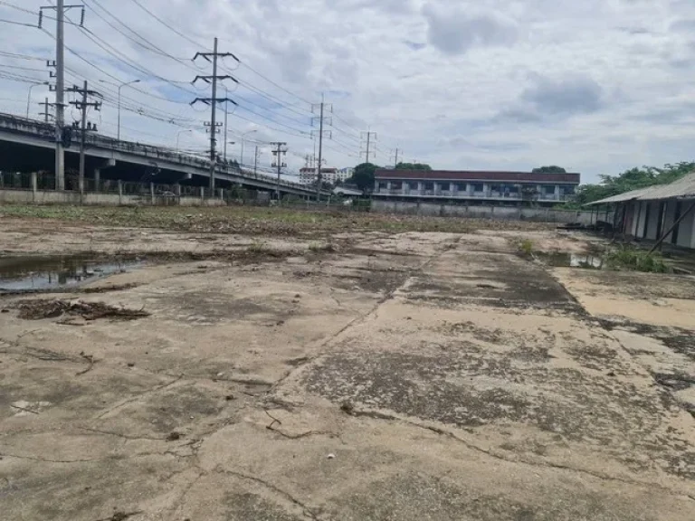 ขายที่ดินทำเลทองหัวมุมถนน ติดรถไฟฟ้าสถานีรังสิต เดินทางสะดวก