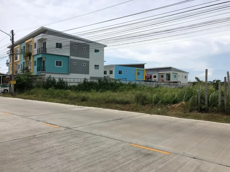 ที่ดินสวย ใกล้สถานที่ท่องเที่ยว ใกล้หาดบางแสน แหล่งชุมชน ชลบุรี